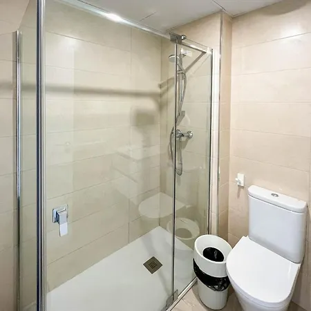 Charming 3 Bed Close To Puerto Banus With Gated Community , Lr11 Apartment Marbella