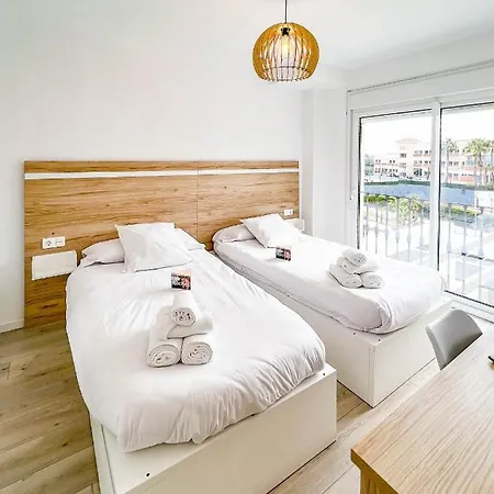 Charming 3 Bed Close To Puerto Banus With Gated Community , Lr11 Apartment Marbella